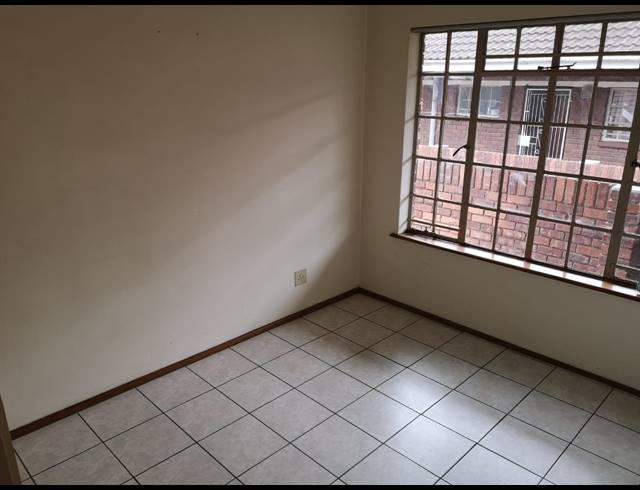 2 BEDROOM APARTMENT RENTED IN PELHAM